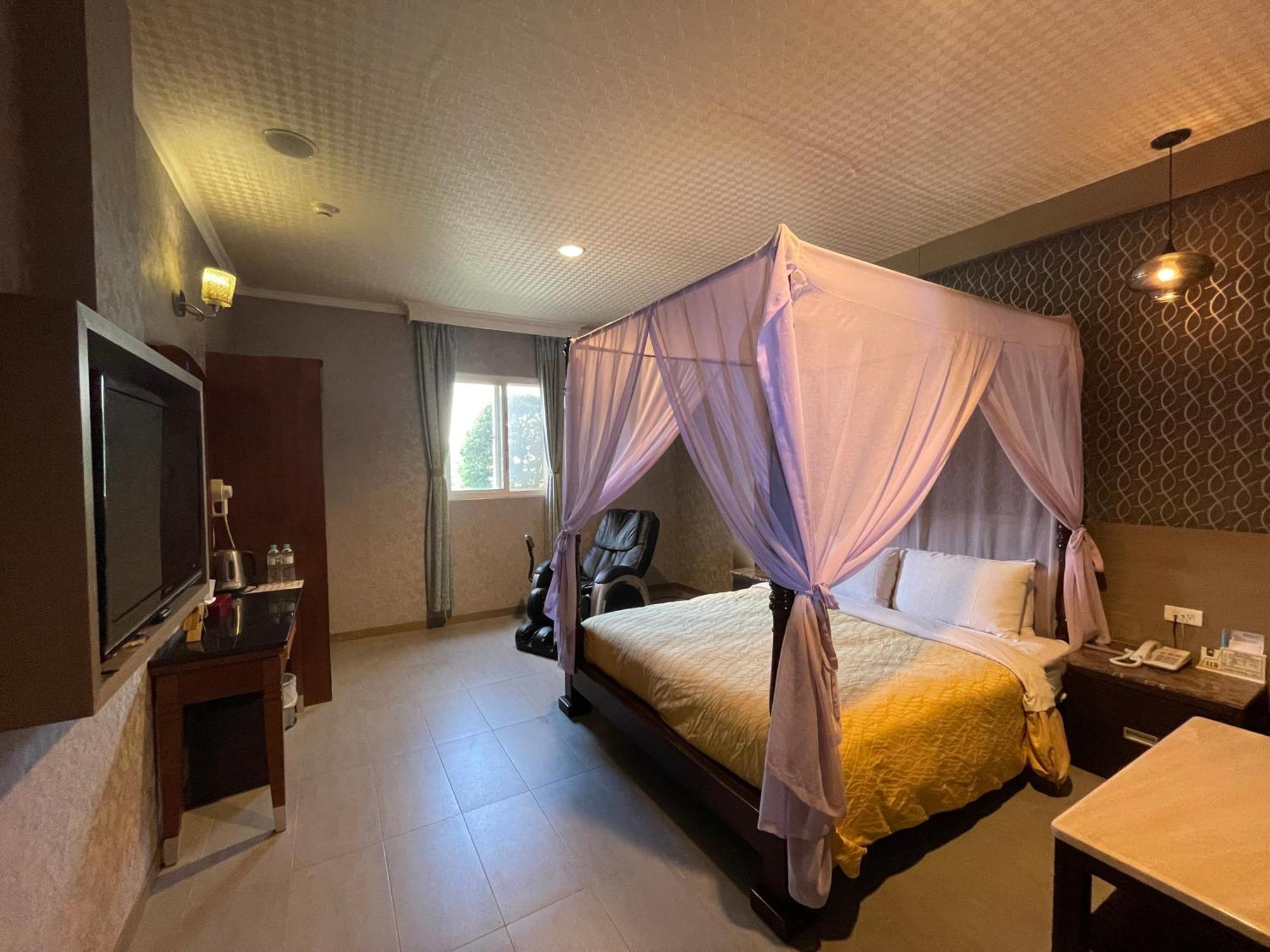 Treasure Island Motel - Renwu Cao Hùng Ngoại thất bức ảnh